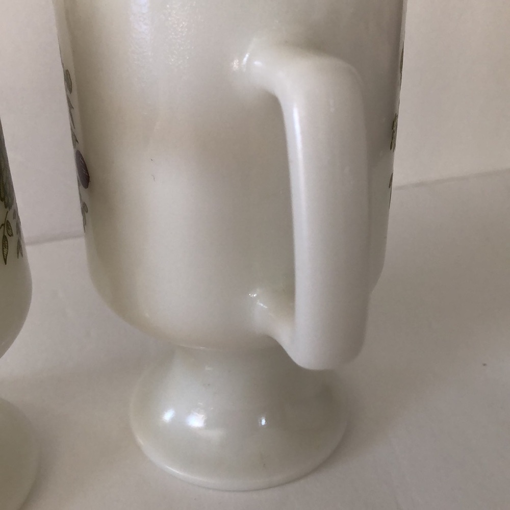 Corningware Spice Of Life Vegetables Milk Glass Pedestal Footed Coffee Mugs - Picture 15 of 16